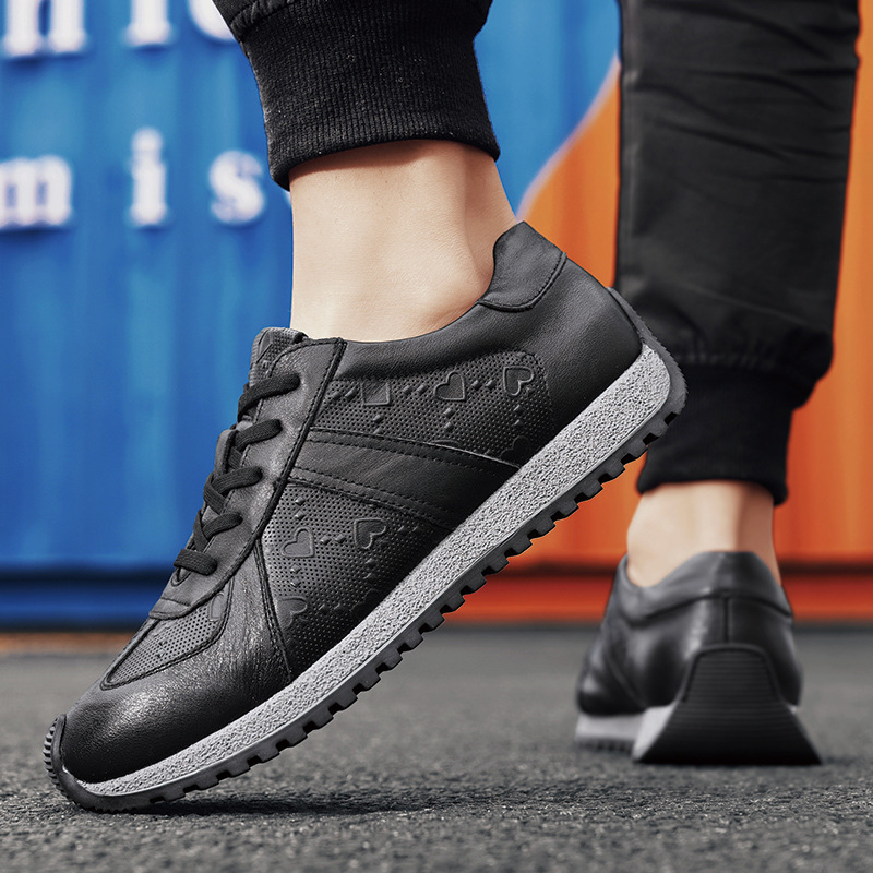 Zapatos de entrenamiento alemanes, zapatos de suela gruesa de verano de moda, superficie de cuero, impermeable, antideslizante, resistente al desgaste, tendencia de alta gama, zapatos Forrest Gump coreanos