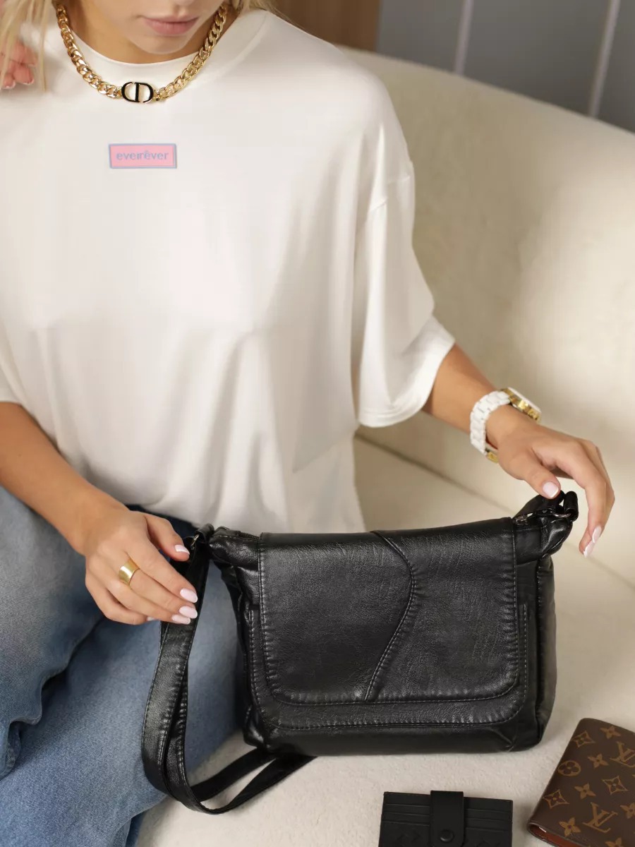 Borsa a tracolla da donna alla moda capiente e spaziosa_voghion.com