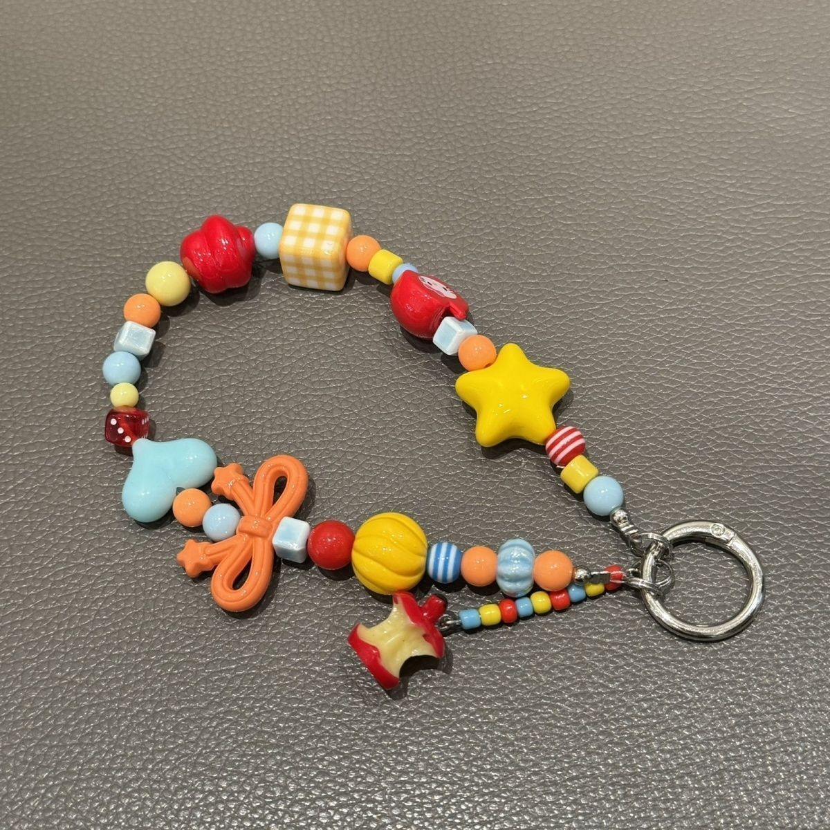 Handmade dopamine apple core ins colorful pendant handmade cute beaded phone chain ccd lanyard camera accessory