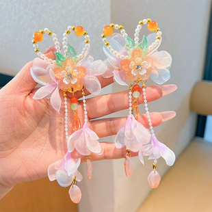 ��ͯŮͯ�h���Ƀ��^�ͯ���b�������K�l�A�Ї��LСŮ�����L���u