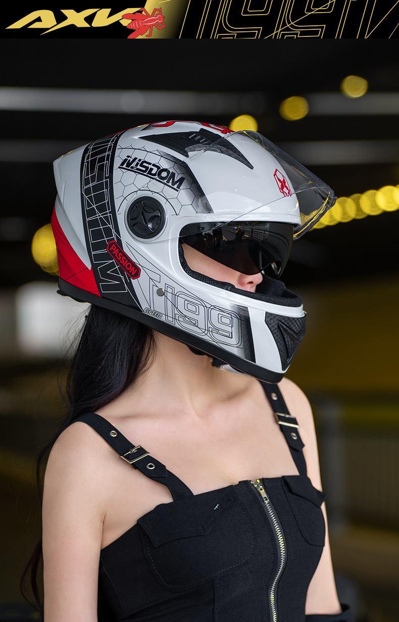 Foreign Trade Electric Motorcycle Helmet Men's Four Seasons Universal Full Covered Motorcycle Helmet Women's Winter Safety Helmet Factory
