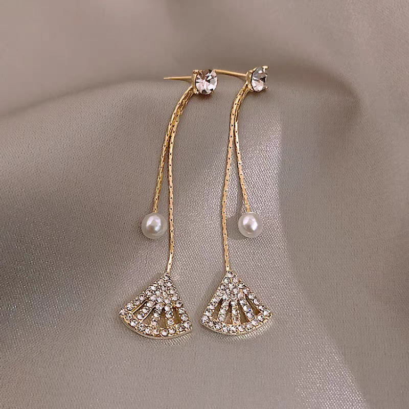Maple leaf tassel stud earrings-silver needle