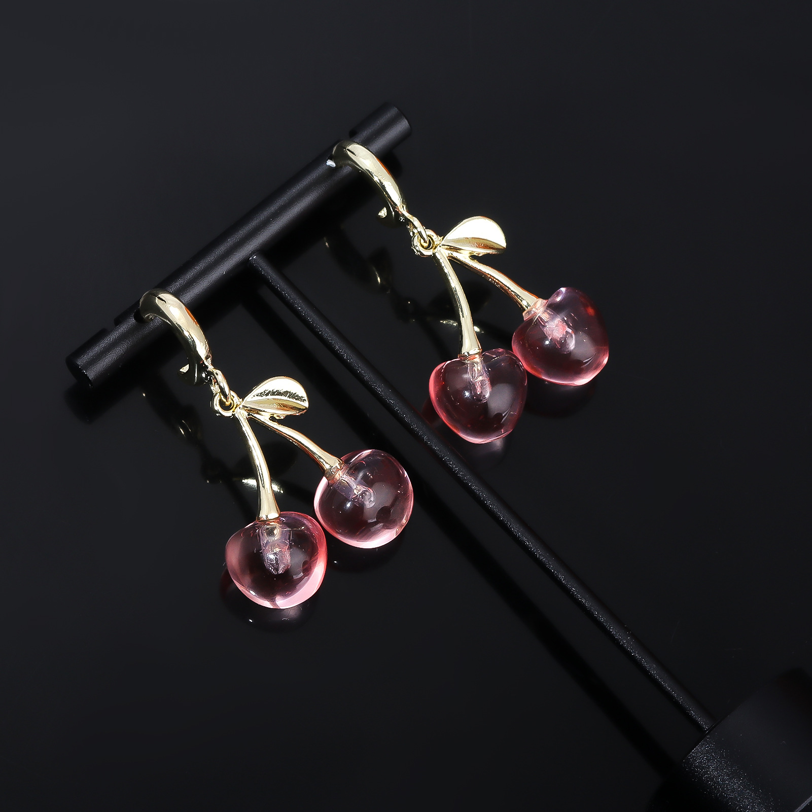 16g Weight Alloy Ear Needle Material Drop Earrings Classification 1 Pair Quantity Casual, Daily Occasion Zinc alloy Material Cherry Pattern Women's Gender Sweet Style 1 Pair Sweet Cherry Zinc Alloy Drop Earrings 32