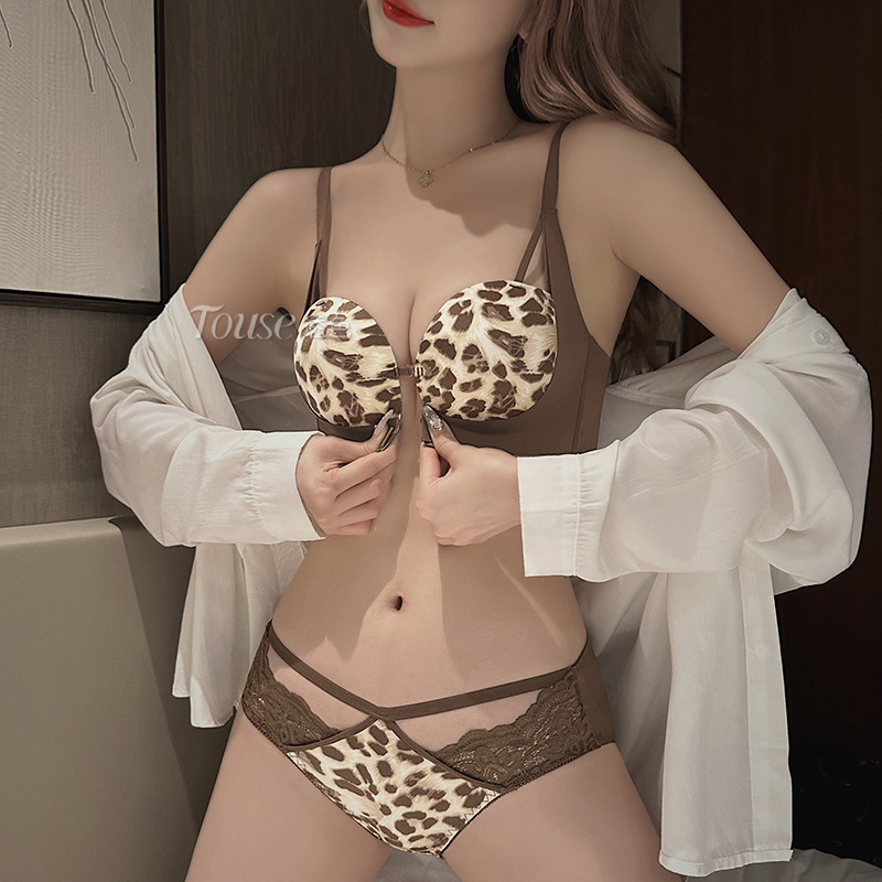 Front Buckle Underwear Women's Small Chest Push-up Non-rims Breast Anti-sagging New Style Underwear suit Sexy Leopard Print Bra