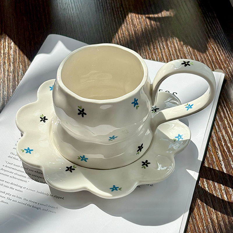 手描きの花柄セラミックカップレトロニッチコーヒーカップとソーサーセットラテアートティーカップ|undefined