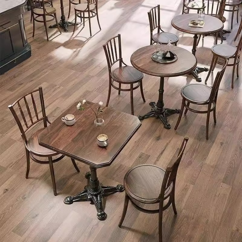 Mesa y silla de café retro combinación de dulces y sillas de panadería de leche y té, mesa de madera maciza, restaurante occidental americano, silla medieval
