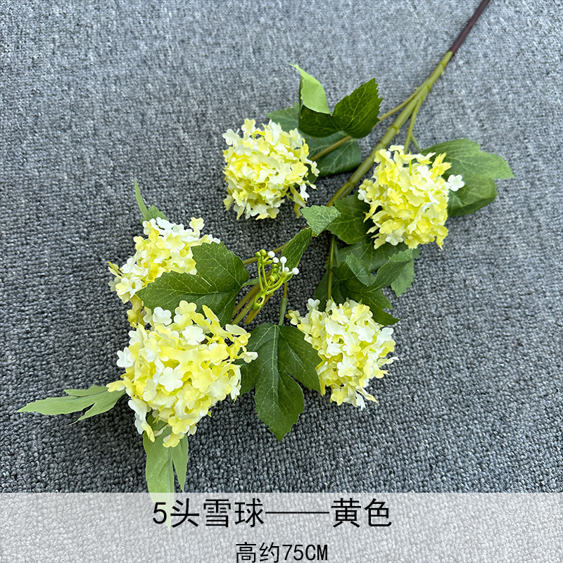 5 bolas de nieve amarillas