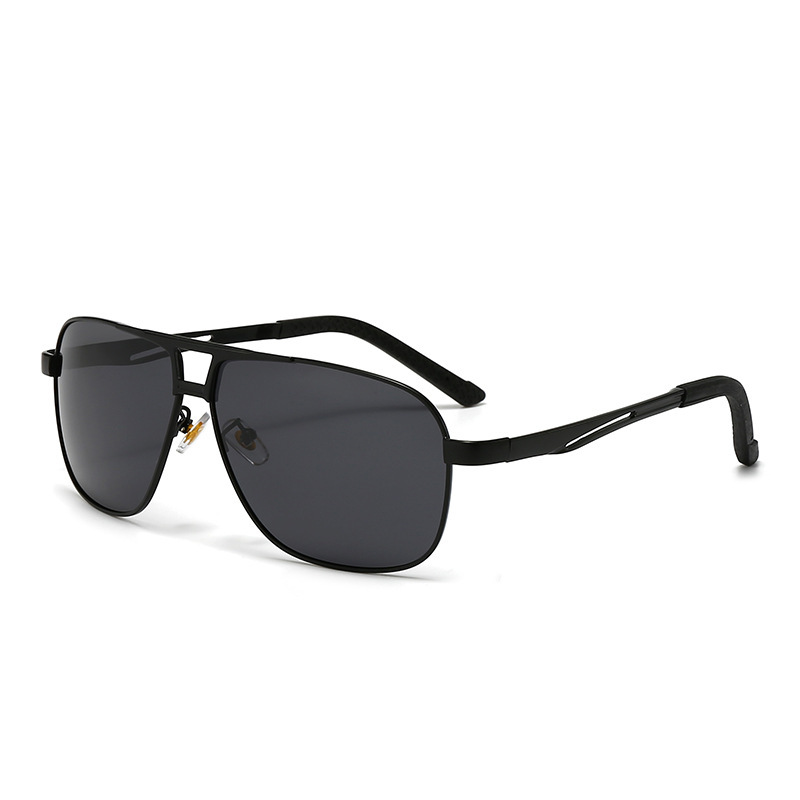 Photosensitive color-changing polarized sunglasses men's classic driving fishing anti-ultraviolet sunglasses anti-glare glasses wholesale