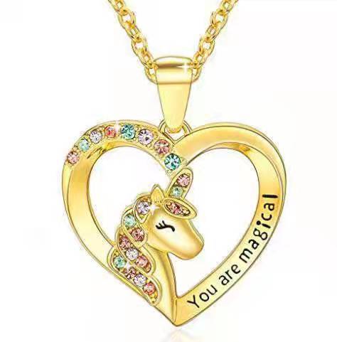 Qibi Nueva joyería transfronteriza unicornio Tianma collar colorido en forma de corazón pony colgante de fábrica al por mayor