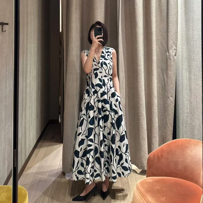Max Home Summer New French Elegant Pure Yuan Women's dress High-end Vacation Elegant Commuter Dress Max Home Summer New French Elegant Pure Yuan Women's dress High-end Vacation Elegant Commuter Dress