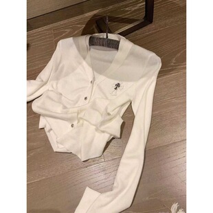 ��Ʒ ���ĸ�Ʒ�|����ʮ�ּ��NƤ�L��ᘿ��_��ë��Ů�������@��