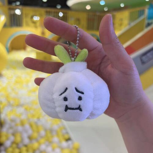 The same creative cartoon funny garlic, green onion, ginger and pepper plush pendant keychain doll plush toy