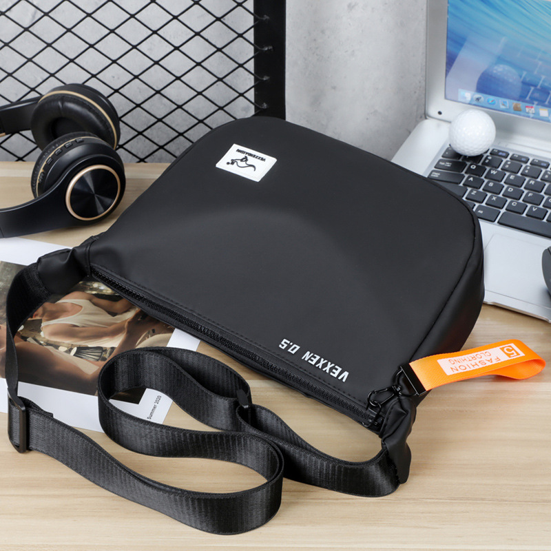 Cross-Border Supply of Trendy Leather Men's Bags, Shoulder Bags, Casual Crossbody Bags, Men's Large-Capacity Dumpling Bags, Simple and Versatile