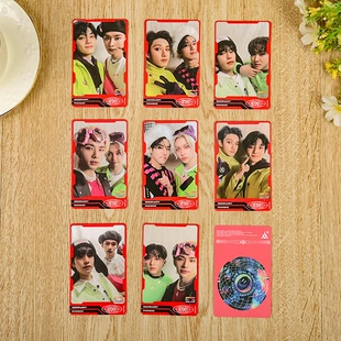 Пара двойных фотокарточек (Stray Kids) — 8 шт., цветные фотокарточки, 5,4 × 8,6 см