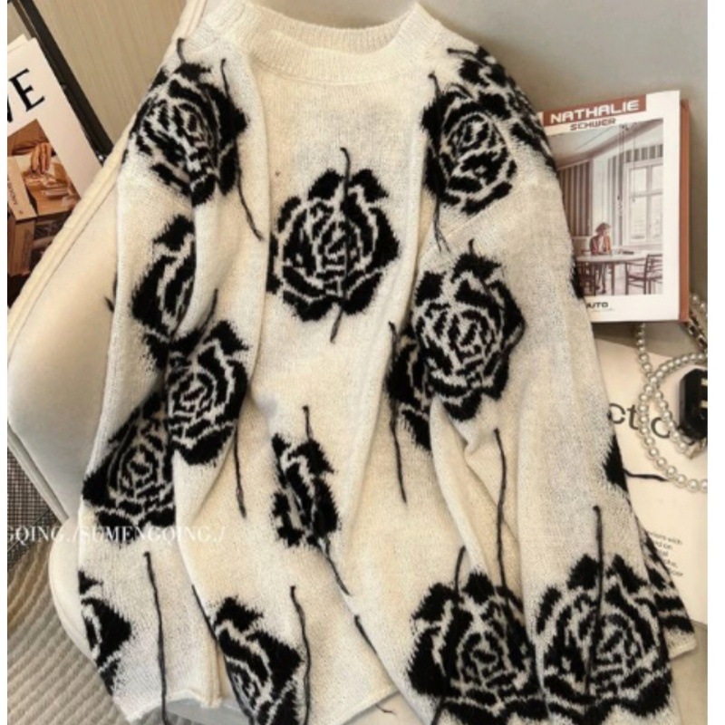 Women's Autumn And Winter Comfortable Outerwear Inner Wear Flower Top