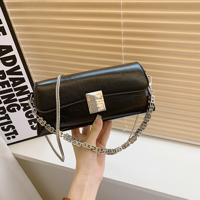 French Niche Chain Underarm Bag For Women 2024 Summer New Arrival Luxury Baguette Bag Fashion Versatile Crossbody Bag - Thumbnail 2