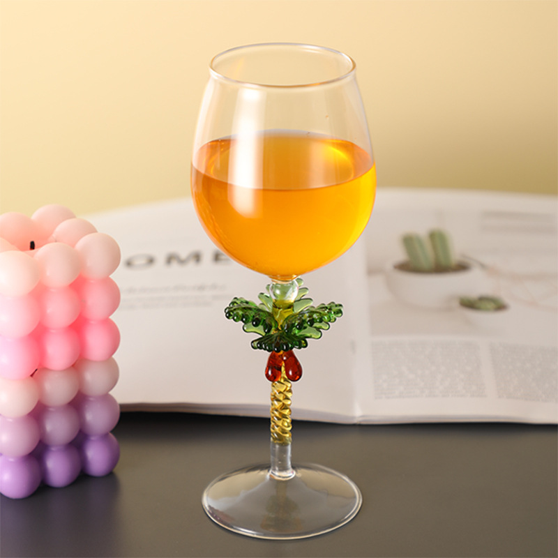 Creativo árbol de Navidad copa de vino de cristal muñeco de nieve copa de vidrio pintado a mano decoración de Navidad copa de vino tinto al por mayor