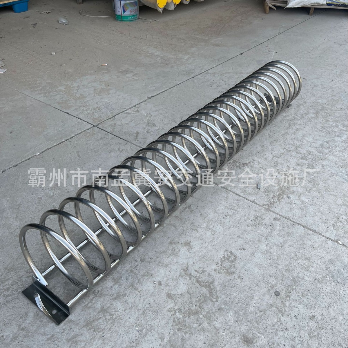 201 304不锈钢螺旋式摩托车电动车停放架圈圈停车架