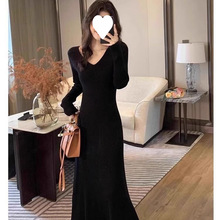 法式气质打底针织连衣裙女2025新款秋冬修身显瘦长袖内搭毛衣长裙