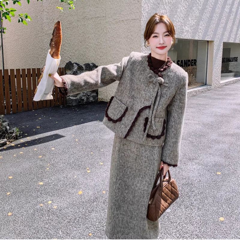 Chanel-Style Fashionable Women's Winter 2026 New Thickened down Warm Woolen Coat and Skirt Two-Piece Set