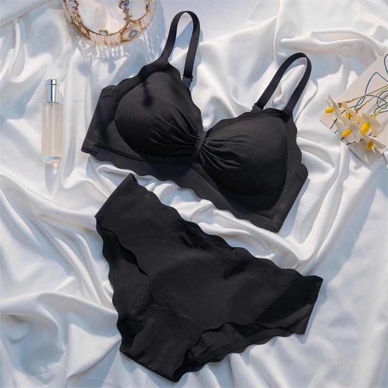 Black set