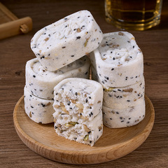 Wholesale nuts and fungus eight treasures cake from the manufacturer, no added sugar meal replacement coarse grain pastry lotus seed cake health leisure snacks