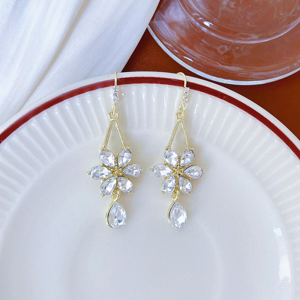 2023 nuevo gancho para la oreja de todo fósforo, pendientes de gota de agua, pendientes de temperamento, lujo ligero, moda de alta gama, pendientes de flores de circón, mujeres
