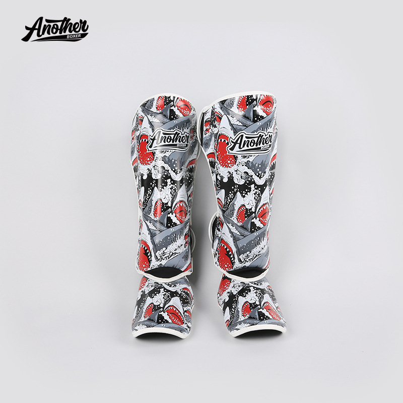 Muay Thai boxing leg guards, professional adult men's kickboxing shin guards, thickened calf and shin protectors with foot and ankle support, also suitable for children