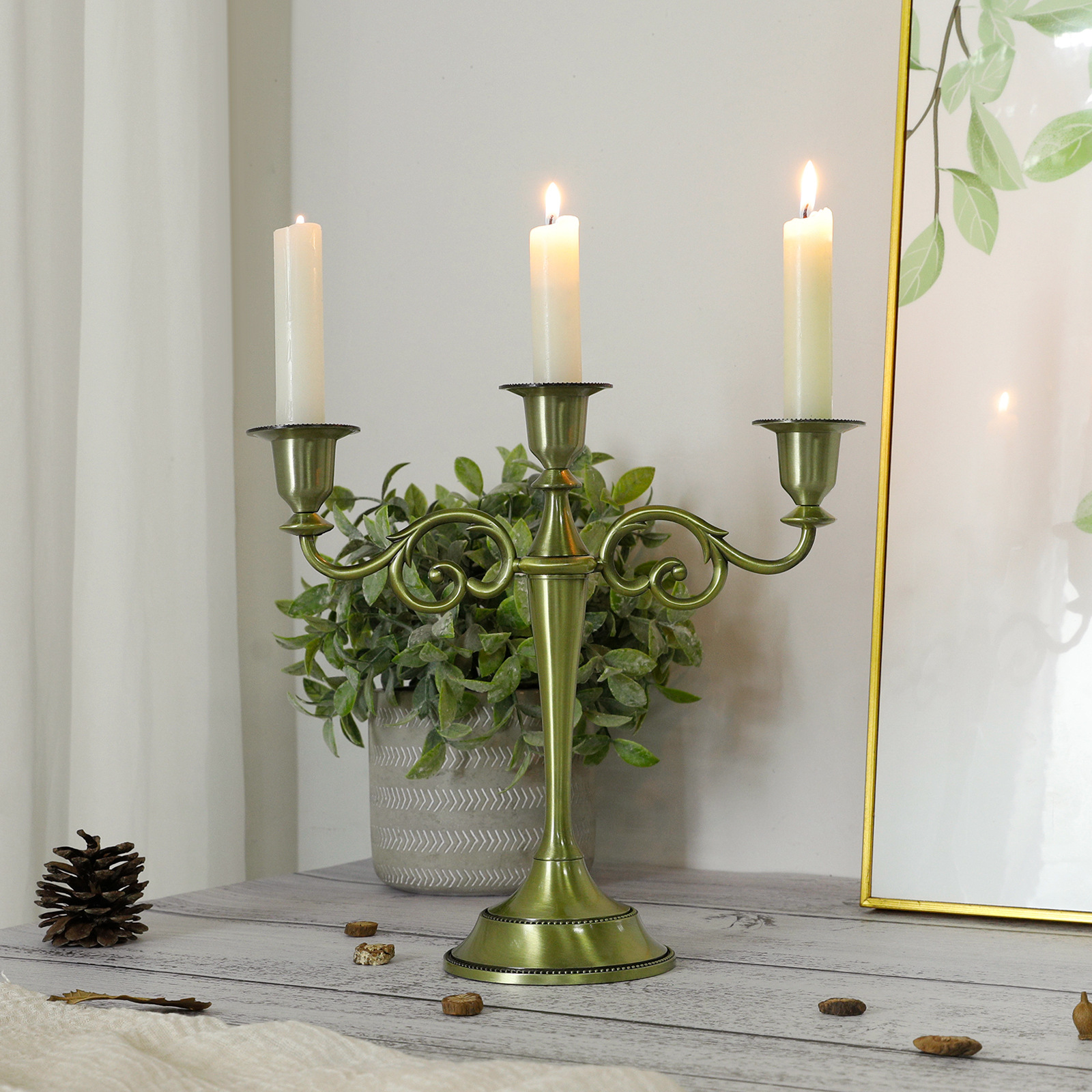 擺件燭台 歐式復古婚禮酒店裝飾用品三頭五頭金色燭台批發 蠟燭台