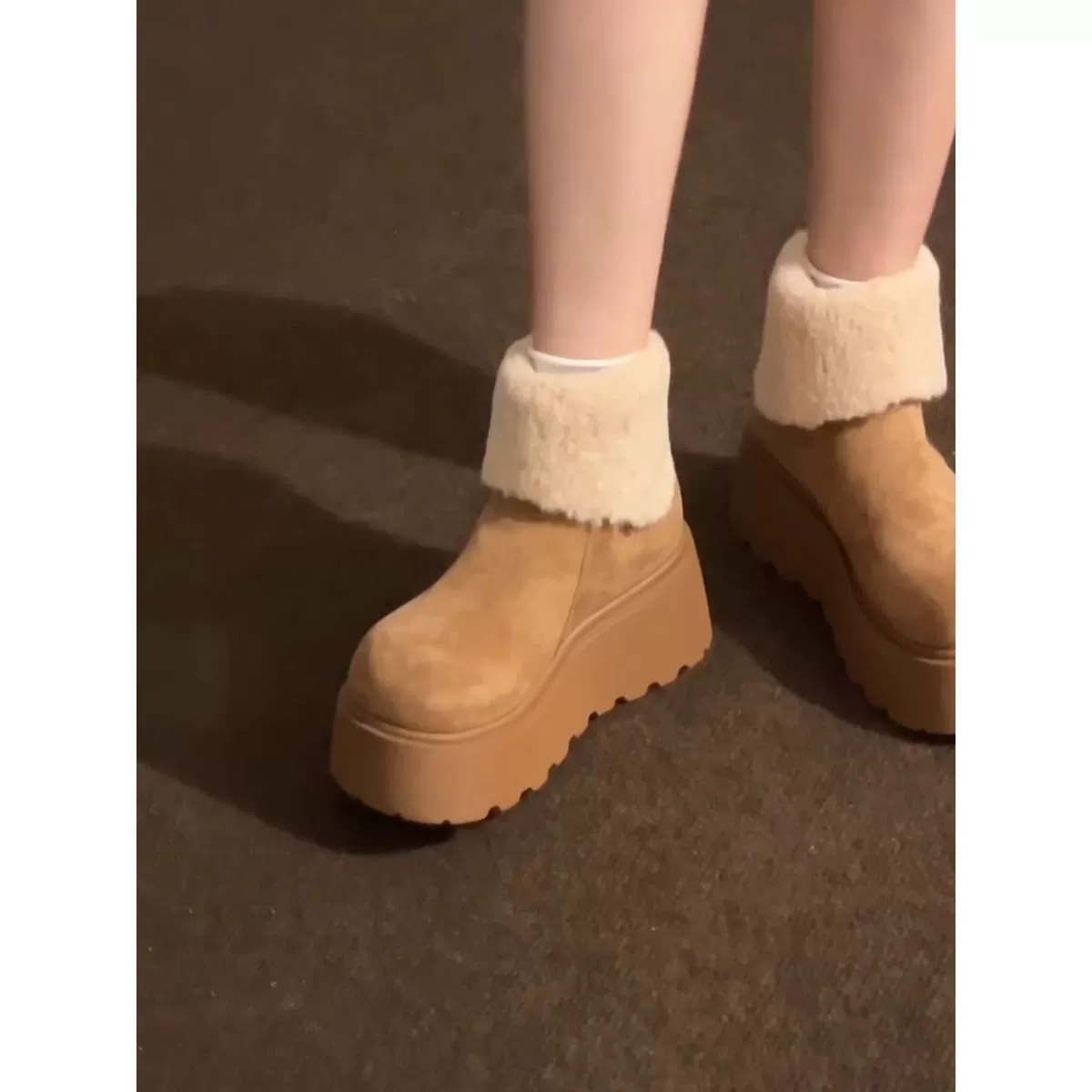 Кожаные снежные сапоги плюс бархат