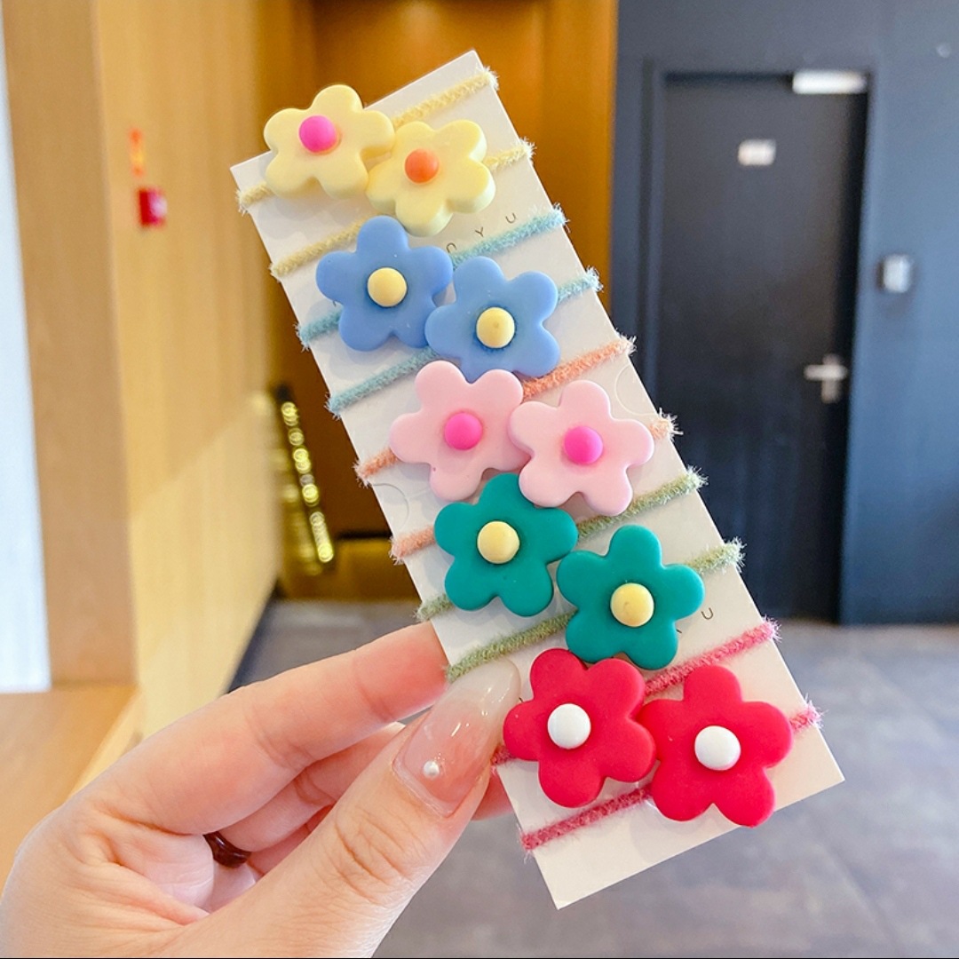Plush Thumb Circle Cartoon Elastic Band