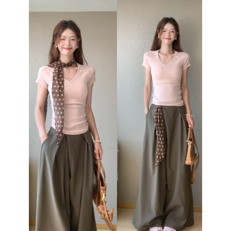 Pink Short-Sleeve T-Shirt for Women, Summer 2026 New Style, Pure Cotton, Petite Fit, Waist-Cinching, Tight-Fitting V-Neck, Solid Color, Trendy Top Pink Short-Sleeve T-Shirt for Women, Summer 2026 New Style, Pure Cotton, Petite Fit, Waist-Cinching, Tight-Fitting V-Neck, Solid Color, Trendy Top