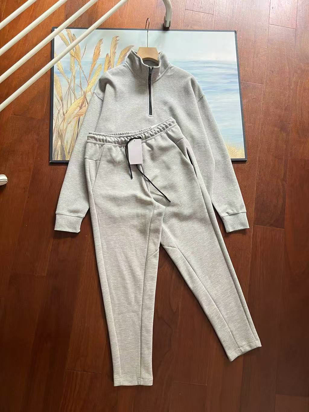 Suéter con media cremallera con cuello alto y ocio deportivo de primavera para hombre, estilo de primavera 2025, pantalones holgados deportivos 210.