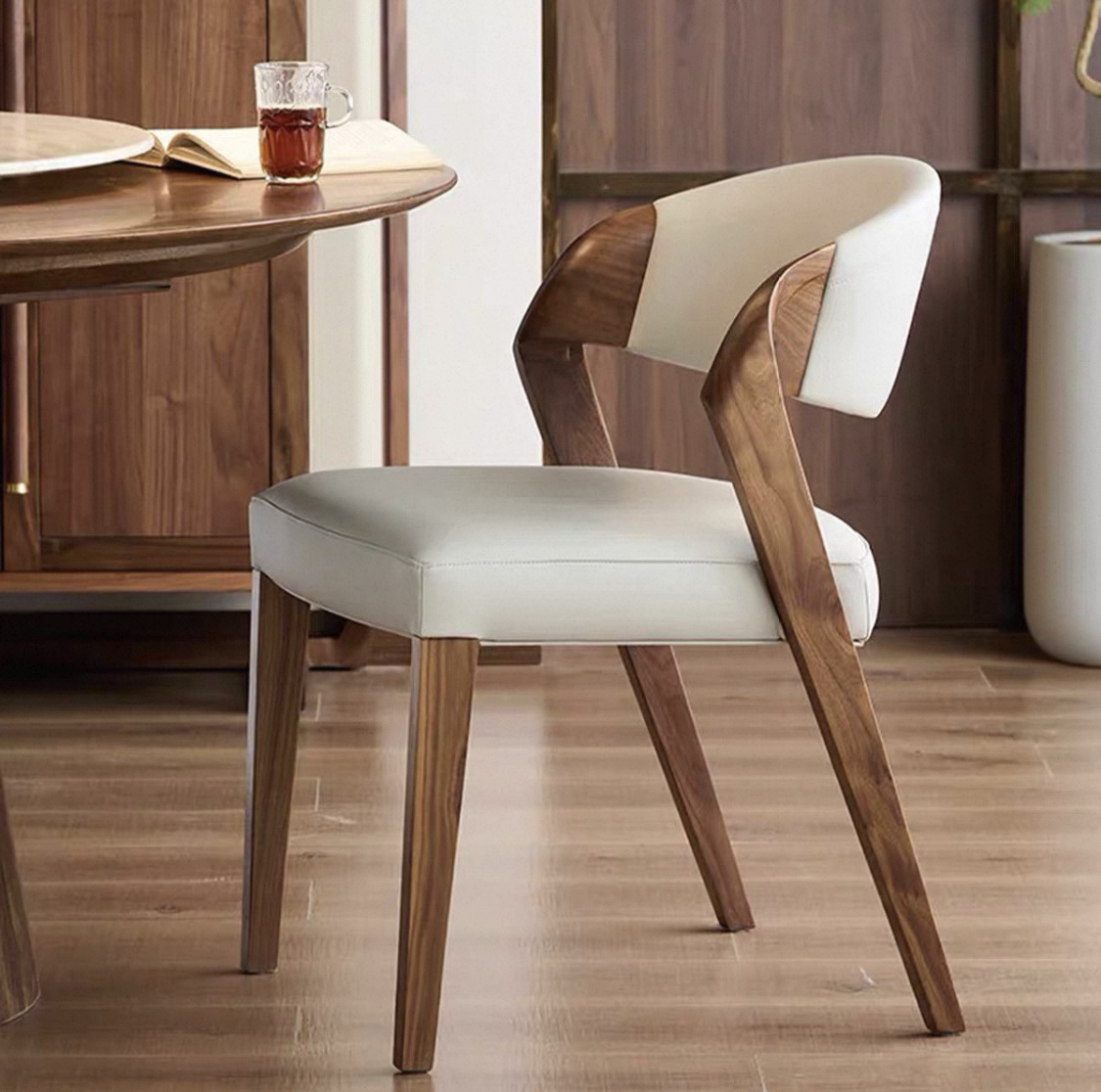 물푸레나무 색상