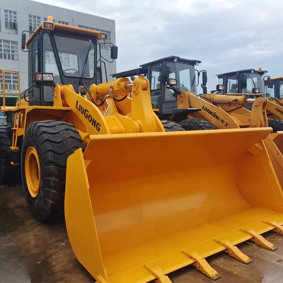 Xinjiang Urumqi tiene 50 y 856 cargadores de segunda mano para exportación de comercio exterior