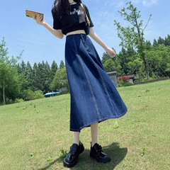 女性のための大きな裾のデニムスカート 2025 新しいミッドレングスデニムプリーツバック弾性ウエスト大きいサイズ A ラインアンブレラスカート