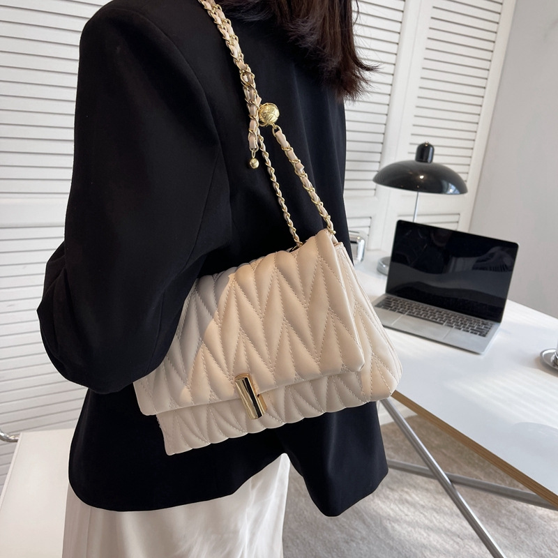 Moda coreana bordada pequeña bolsa cuadrada mujer 2025 nuevo estilo extranjero bolso de hombro universal bolso super caliente bolso mochila