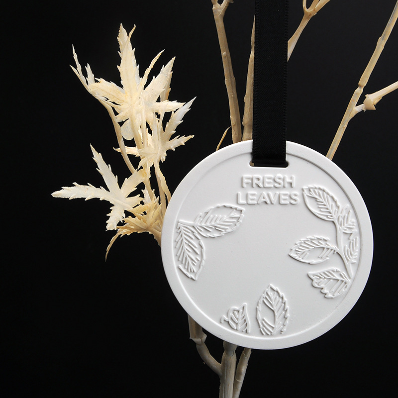 卸売りツバキの花の家庭用の箪笥の香薫は切れを掛けて持続的に香の石膏の香片の空気の清新な香薫のペンダントを残します。|undefined