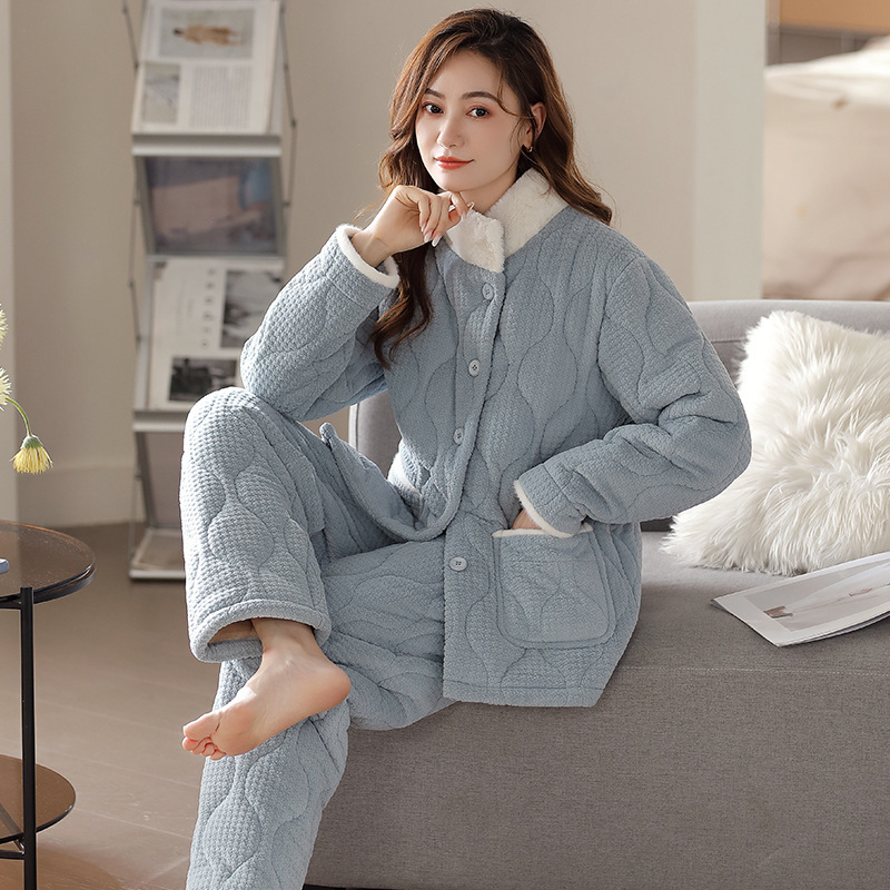 2024 New Pajamas for Women Winter Thickeneded Fleece-Lined Coral Velvet Three-Layer Quilted New Winter Home Wear Set