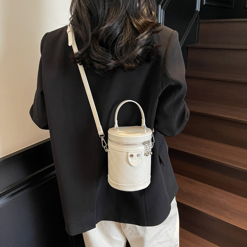 Bolso transfronterizo para mujeres 2025 nuevo bolso de mano de alto nivel nicho bolso de cubo exquisito bolso de hombro bolso de moda