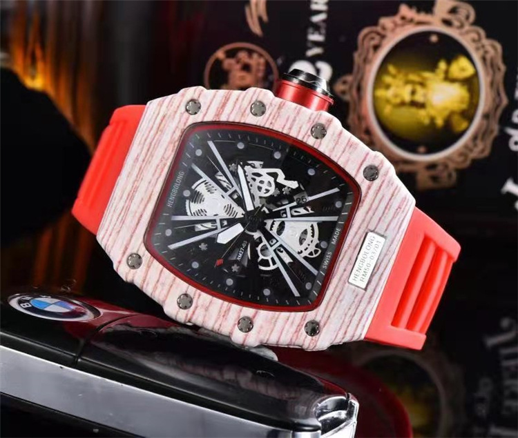 2023 neue hohle Geisterkopf-Quarzuhr, modische tonnenförmige Holzmaserung, Herrenuhr mit Kalenderuhr_voghion.com
