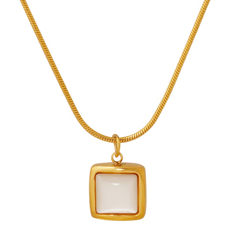 Francés ins frío estilo cuadrado blanco mar Shell colgante collar nicho diseño titanio acero plateado 18K oro serpiente cadena joyería