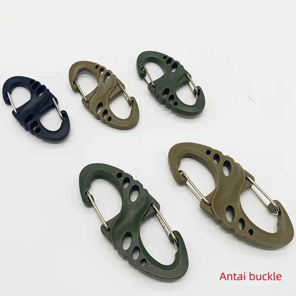 In stock Lightweight Small S-shaped tactical backpack hanging buckle 8-shaped hanging buckle carabiner hollow plastic steel keychain