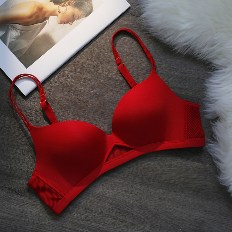 Rojo año de nacimiento ropa interior de las mujeres pequeño pecho push up mama colección anti-sagging BRA traje de sujetador inalámbrico sin costuras