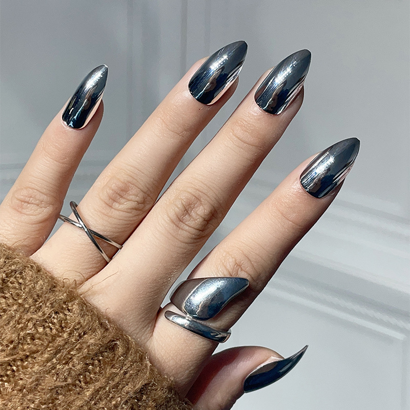 Middle East electroplated metal bright silver short pointed nail wear nail nail nail nail finished wholesale