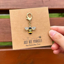 Q 83232 Bee Keychain Gift �۷�Կ�׿�С��Ʒ�羳����ͨ����