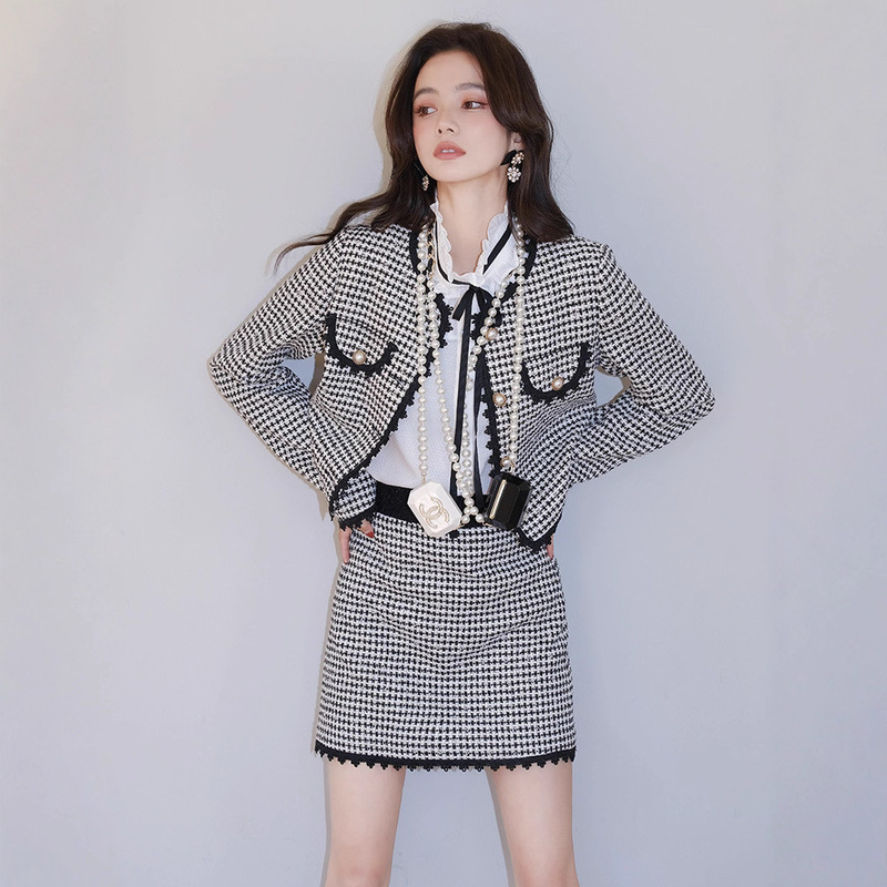Spot Niche Design Buyers Shop alapluie Pearl Buckle Chanel Mini Coat Overskirt Suit Women's New