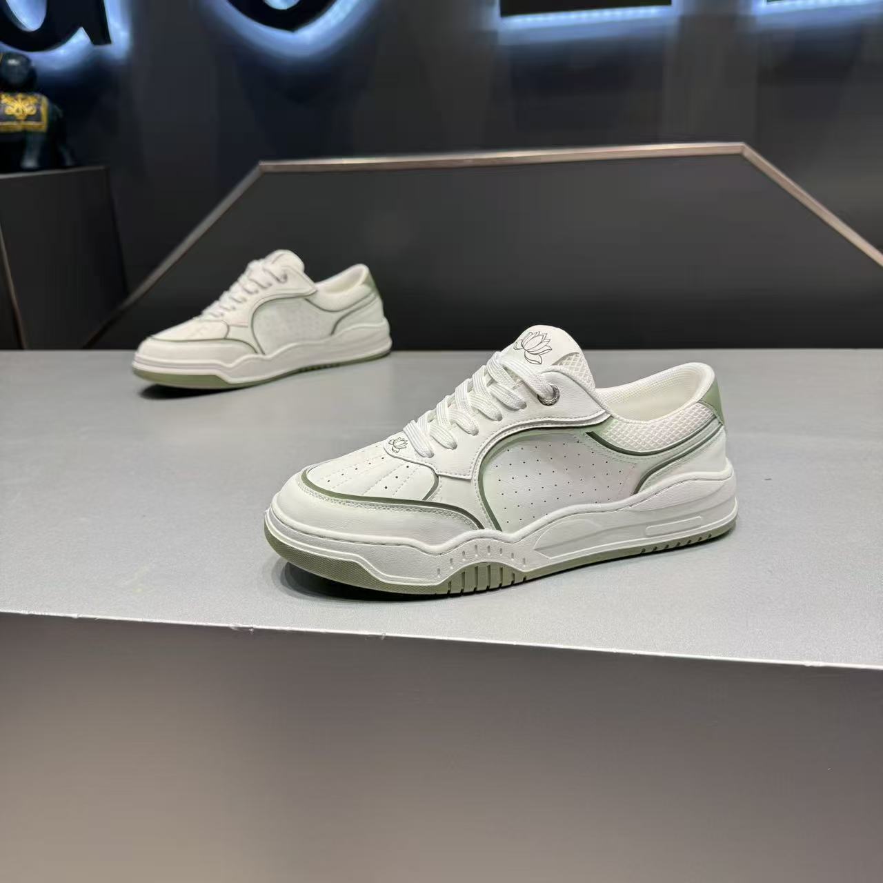 Men's White 2026 Spring New FashiNew Versatile Casual Shoes Low-Top Sneakers_vogvips.com