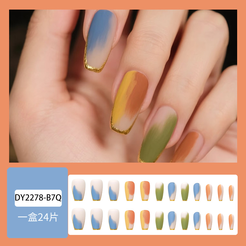 Europa y los Estados Unidos macaron manicure estilo artístico dulce y cool Phnom Penh estilo francés 24 piezas de parche de uñas falsas