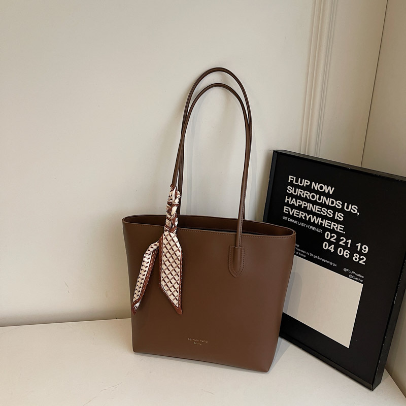 Bolso Tote más vendido transfronterizo para damas de gran capacidad 2025 nuevo bolso casual de axila salvaje bolso de hombro simple de cercanías image 7